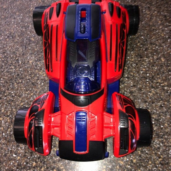 SPIDER-MAN Toy Car Action Figure Vehicle MARVEL COMICS HASBRO - Collectable!!!!! - Picture 1 of 7